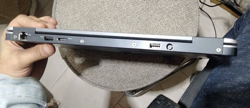 Dell Latitude E7240 2