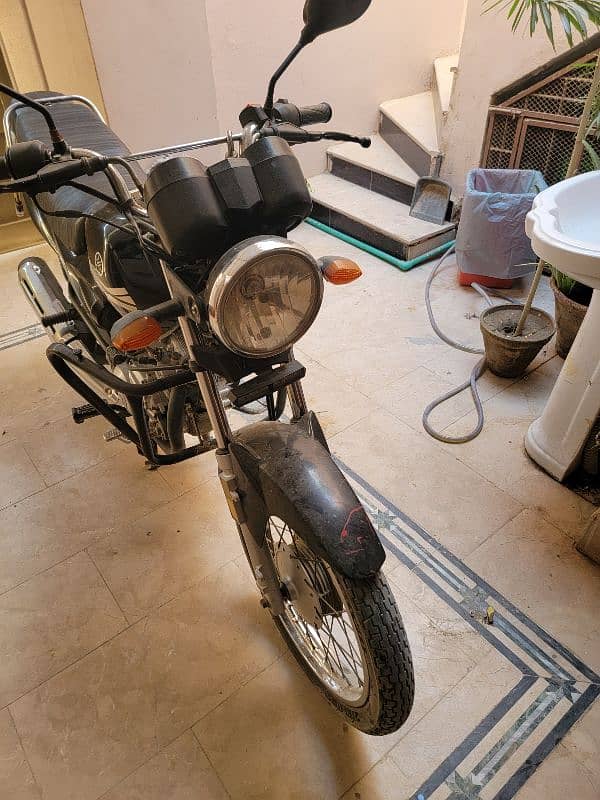 Yamaha YB 125Z 1