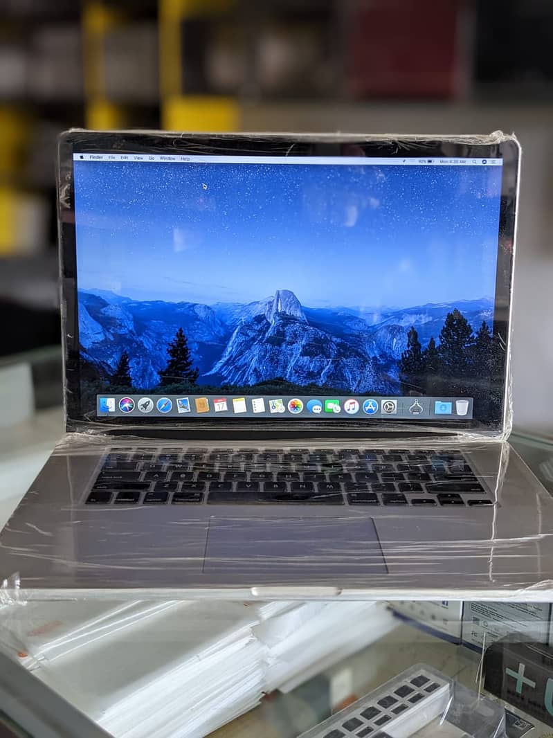 Apple Macbook Pro 2015 Retina 15 inch Whatsapp 03477803899 0