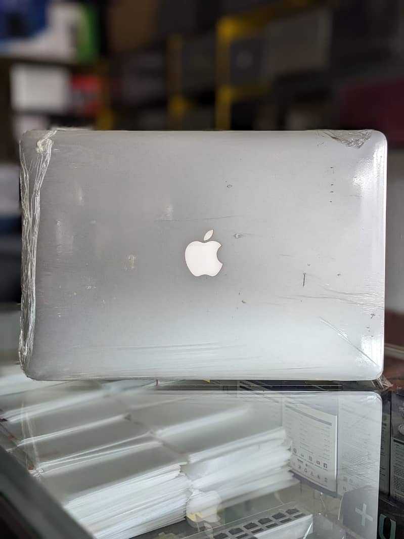 Apple Macbook Pro 2015 Retina 15 inch Whatsapp 03477803899 1