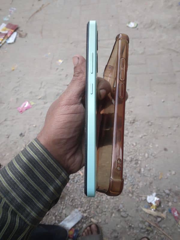 infinix smart 7. . . 4+3/64 only mobile hai 1