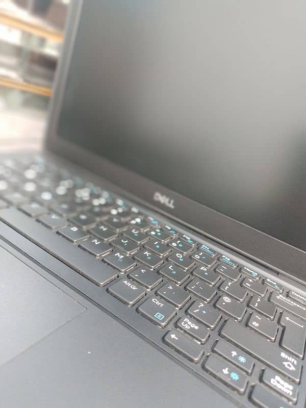 DELL Latitude 5290 intel Core i5 8th generation 3