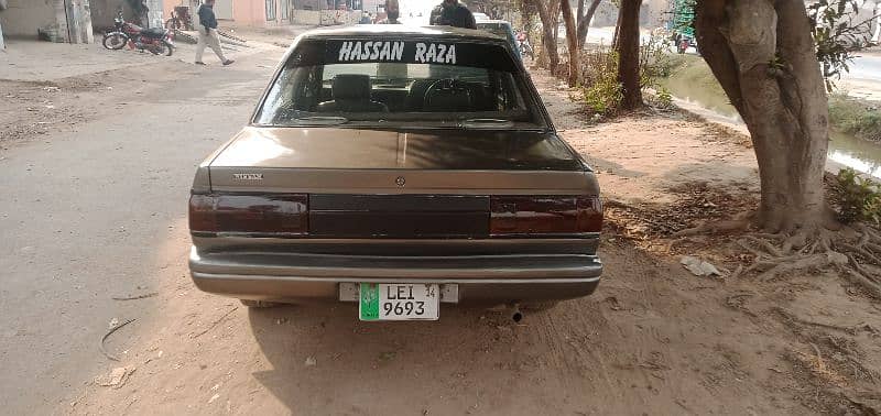 Nissan Sunny 1989 8