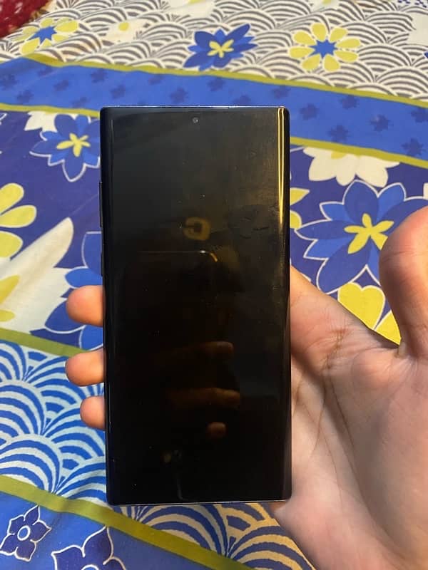 samsung note 10 plus 5g. . 12/256. . no dot no shade. . urgent sale 0