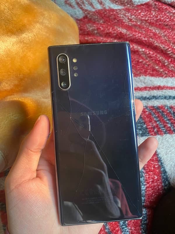 samsung note 10 plus 5g. . 12/256. . no dot no shade. . urgent sale 2