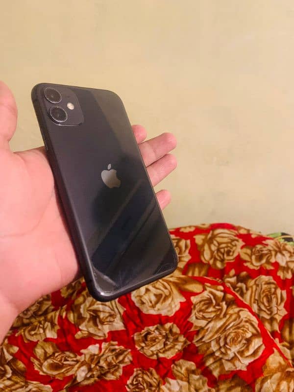 IPHONE 11 Selling 4