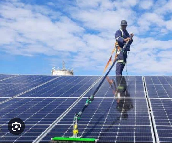 solar panel washing Service 1