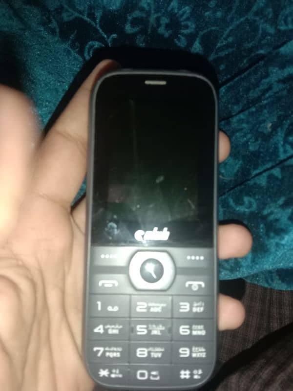 keypad mobile 1week use 4 sim wala ha 1