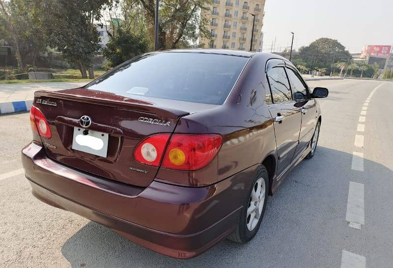 Toyota Corolla Se Saloon Auto  2004 5