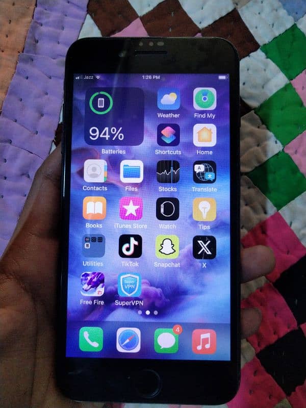 i phone 7 plus 128 only phone no box pr CNiC ke copy do ga PTA approve 0