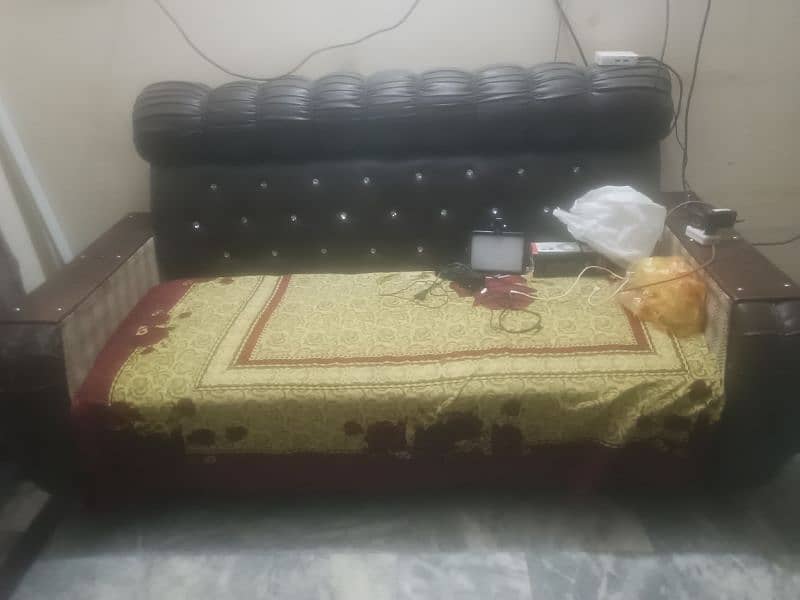 double bed with materus 1 adad sofa 03400875347 num py Rbta kray 3