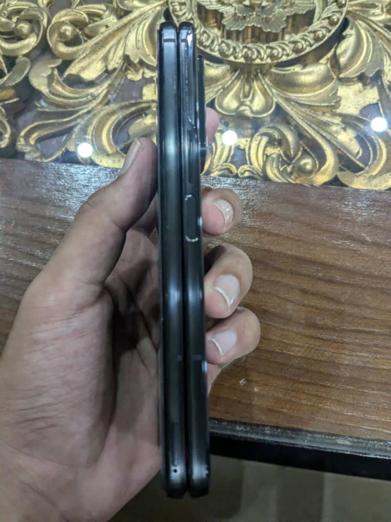 Samsung Galaxy Z Fold2 5G 2