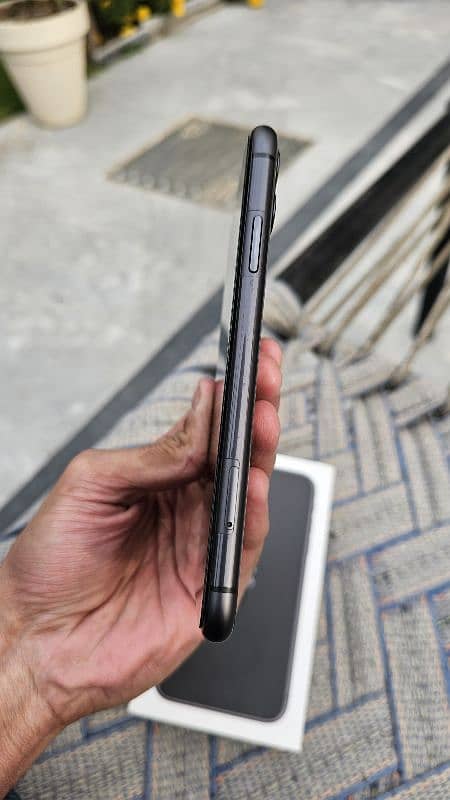 Iphone 11 Non Pta 64 Gb 1