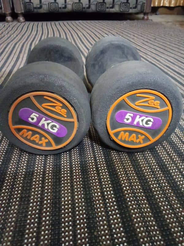 5 kg bumbell . pair of 2 dumbell 0