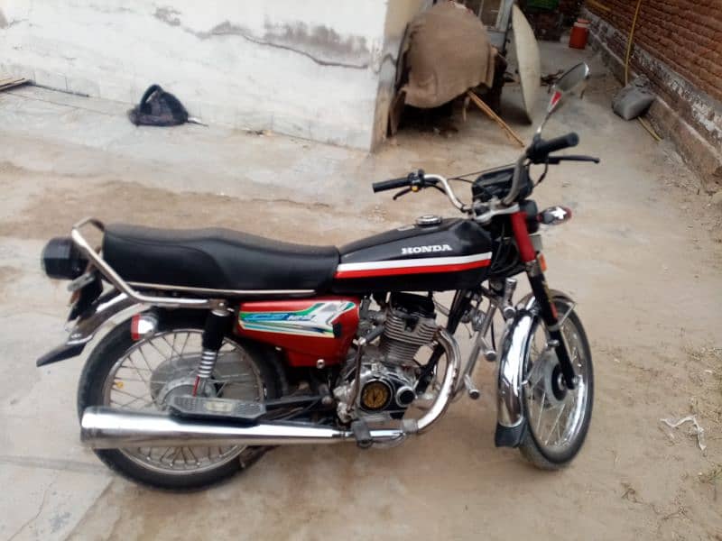 honda 125 2011 modal lush condition gujrat number 4