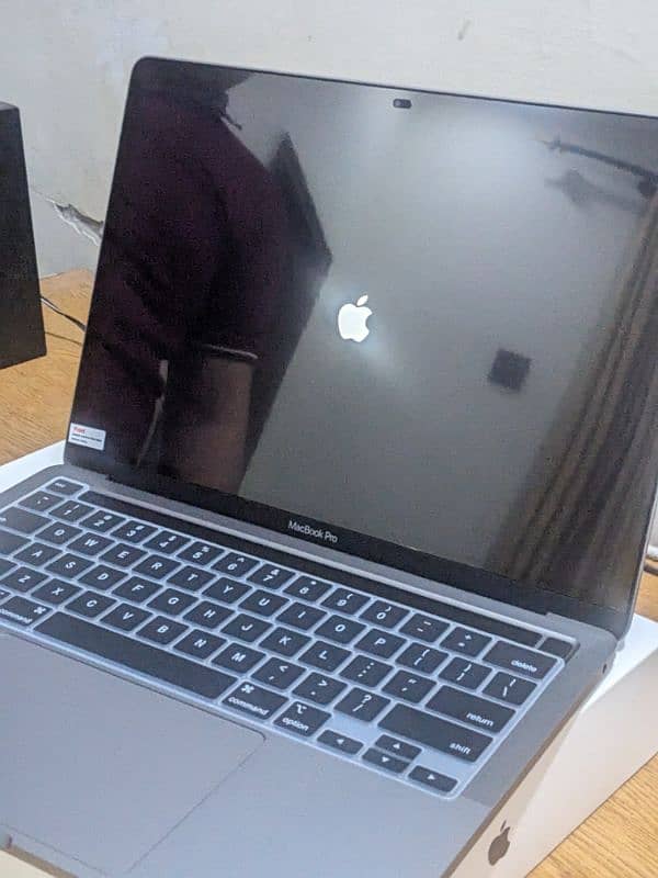 Apple MacBook pro M2 chip New condition 9