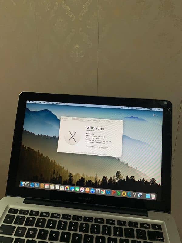 apple MacBook pro 1