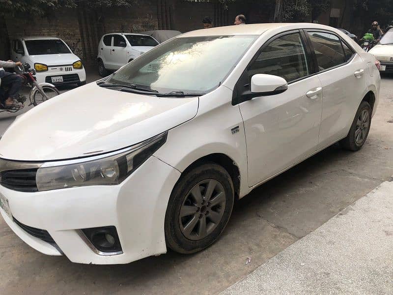 Toyota Corolla Altis 2016 3