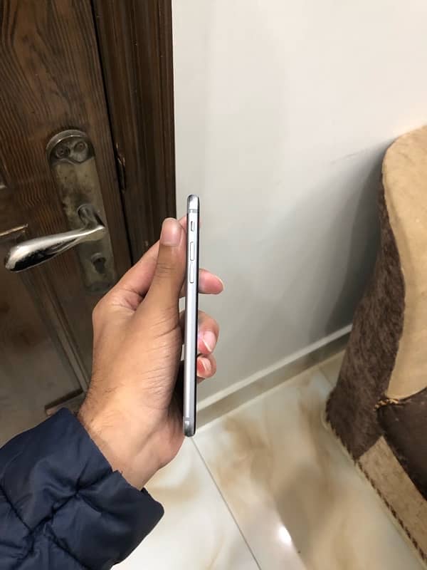 iphone 6s 64 PTA 2