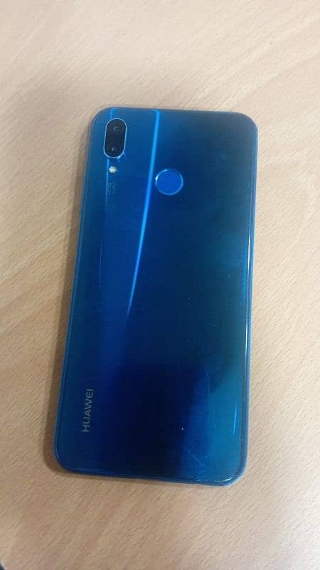 Huawei P20 Lite blue color in good condition with box 4