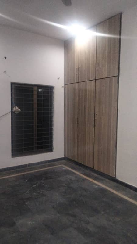 10 MARLA LOWER PORTION FOR RENT IN LDA AVENUE LAHORE 6