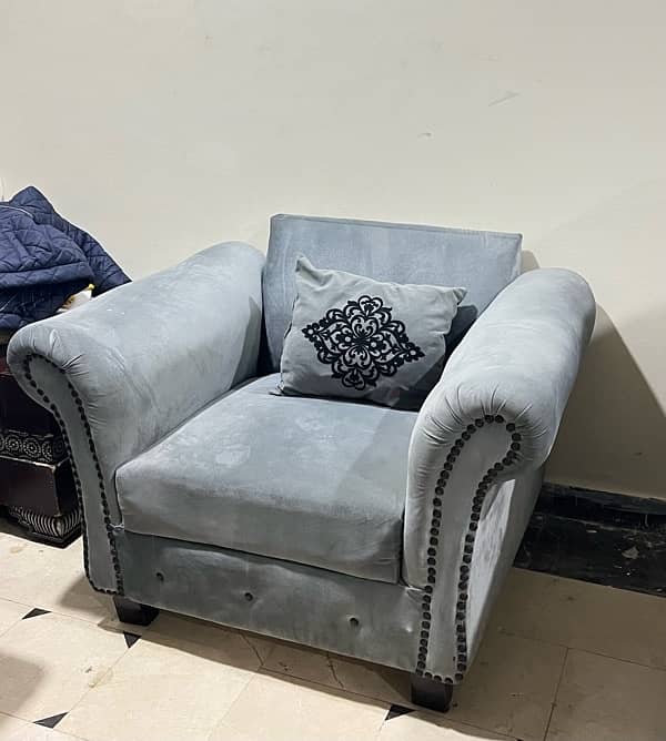 6 seater sofa set in good condition , Lahore 3