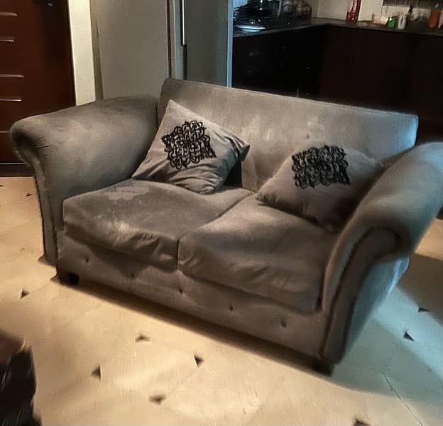 6 seater sofa set in good condition , Lahore 5