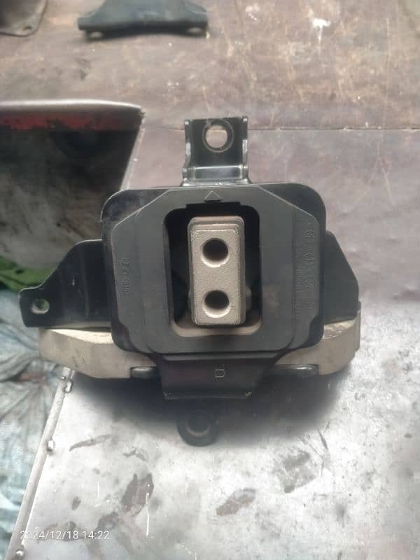 Kia spotig left engine mounting 0