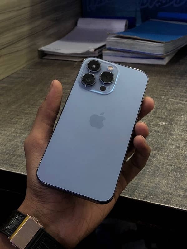 iPhone 13 Pro 0