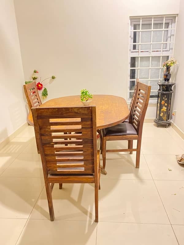 6 seater dinning table 2