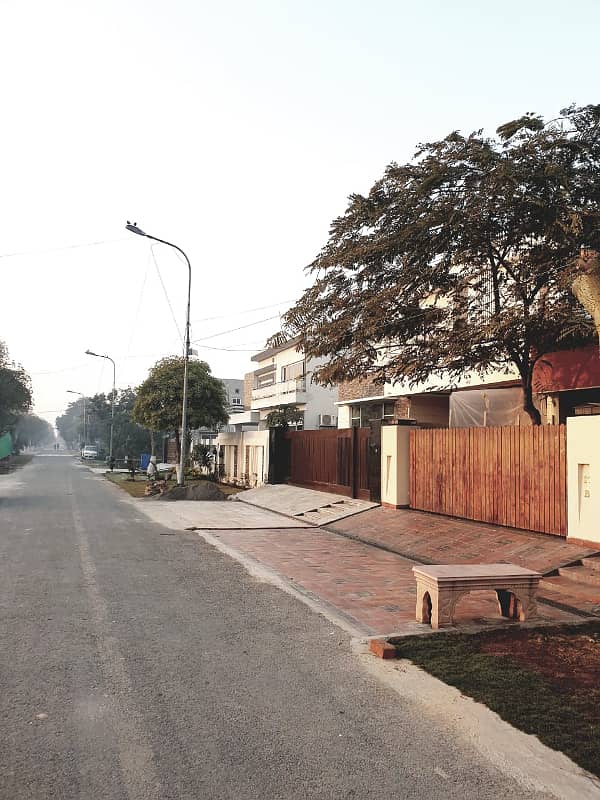 19 MARLA CORNER PLOT FOR SALE IN A BLOCK HBFC SOCEITY LAHORE, CANTT. 3