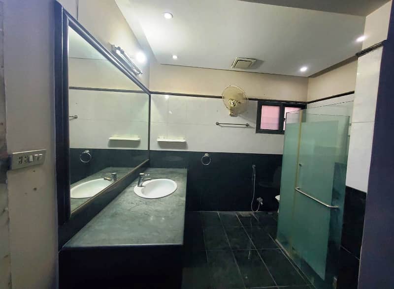 01 Kanal 3 Bed Rooms Beautiful Upper Portion Available For Rent in DHA Phase 1 Lahore Cantt 13