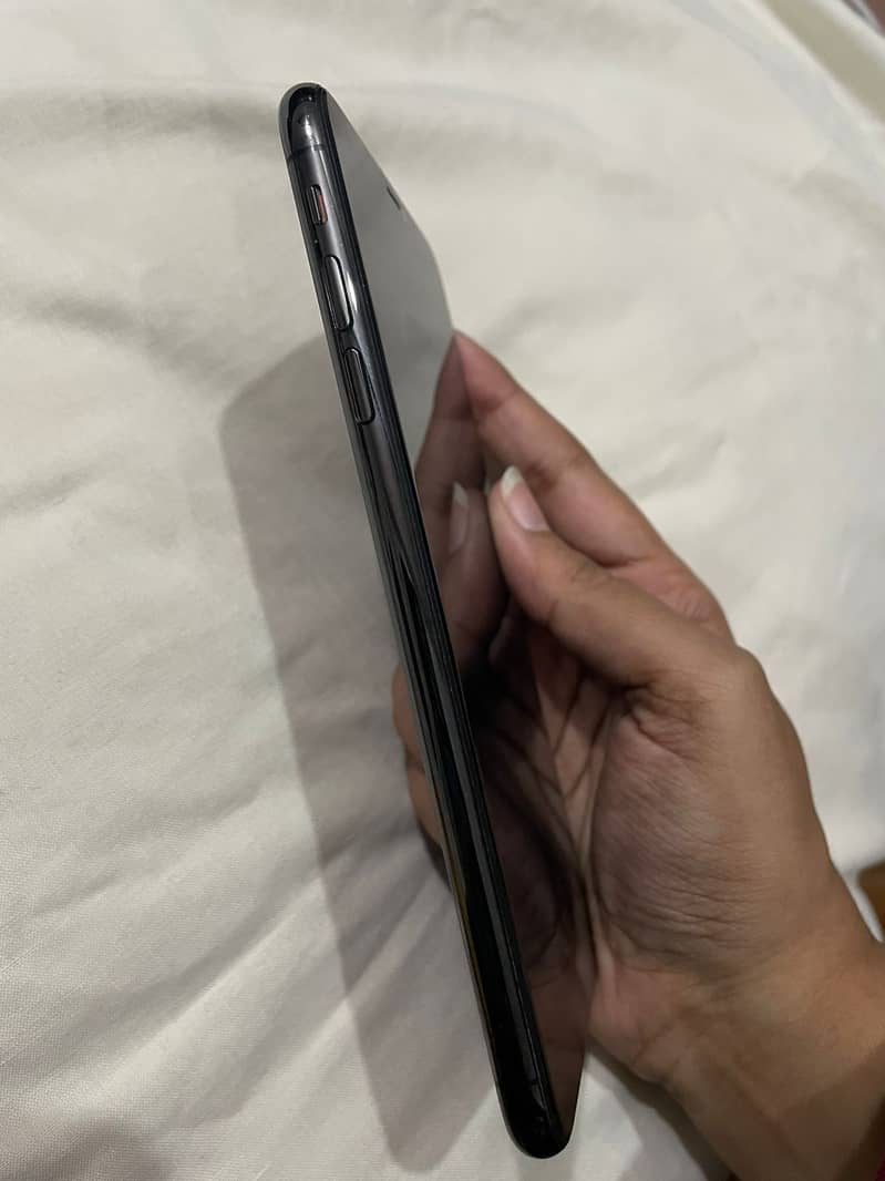 iPhone Xs Max NON PTA 256GB 5