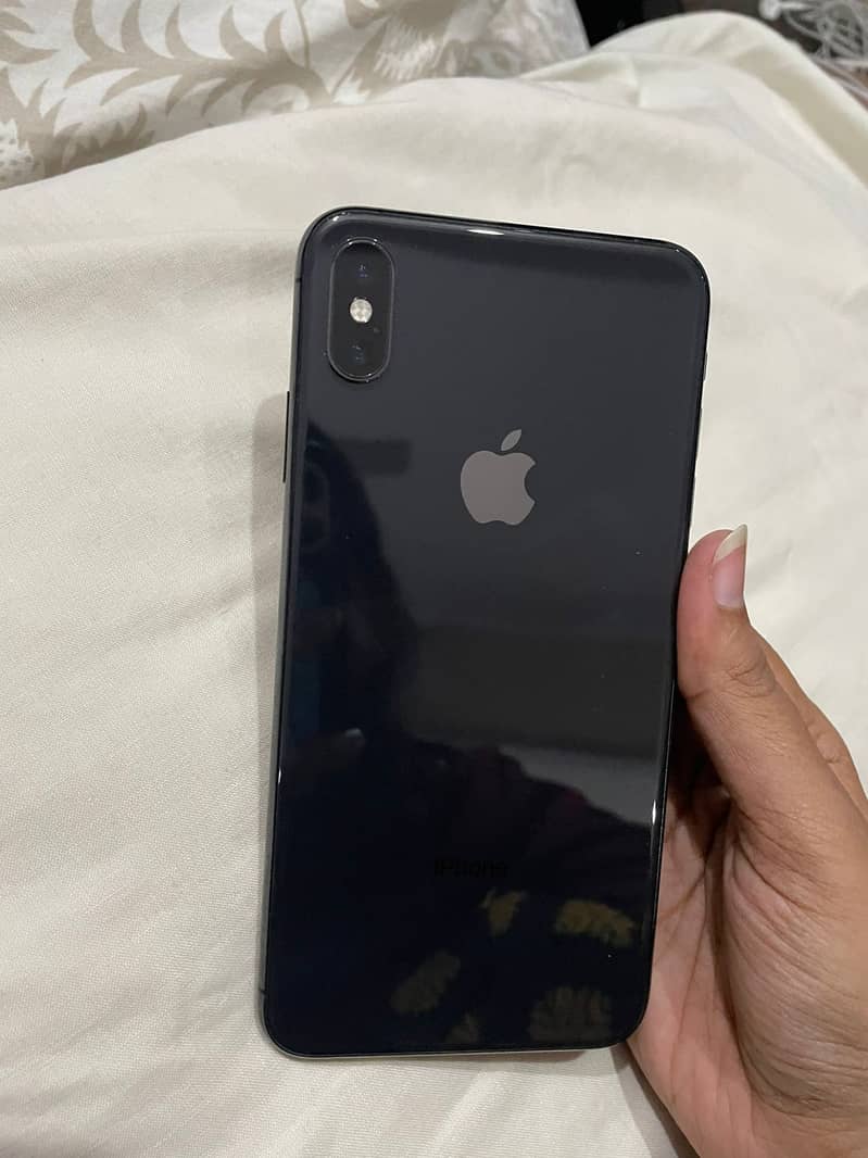 iPhone Xs Max NON PTA 256GB 9