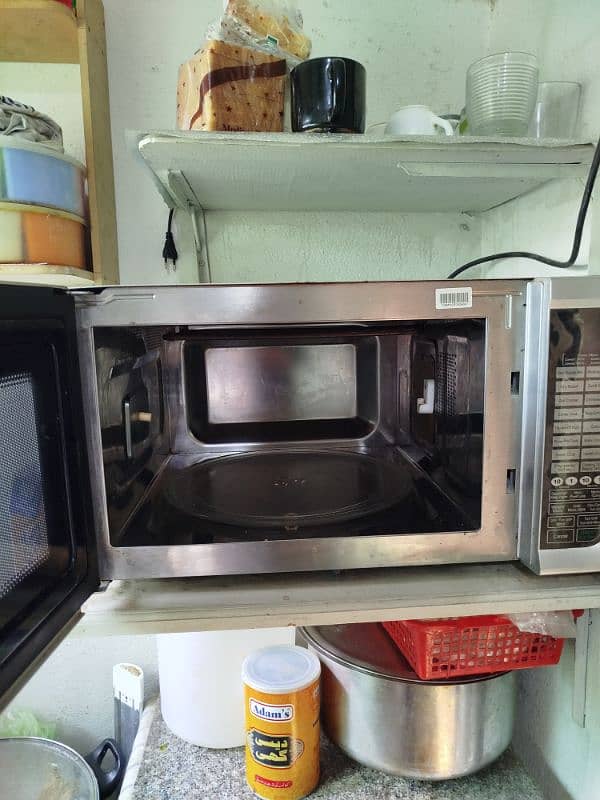 micro + convection 40 liter oven 5