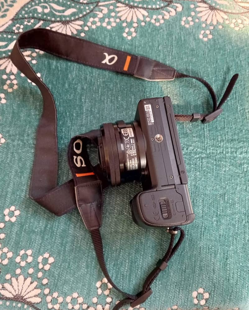 Sony a6400 for sale, rarely used. 2