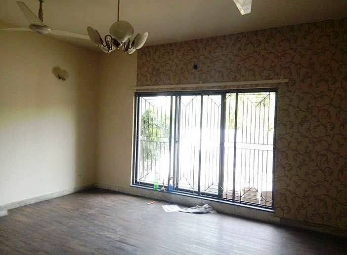 01 Kanal 3 Bed Rooms Beautiful Upper Portion Available For Rent in DHA Phase 2, T Block, Lahore Cantt 10