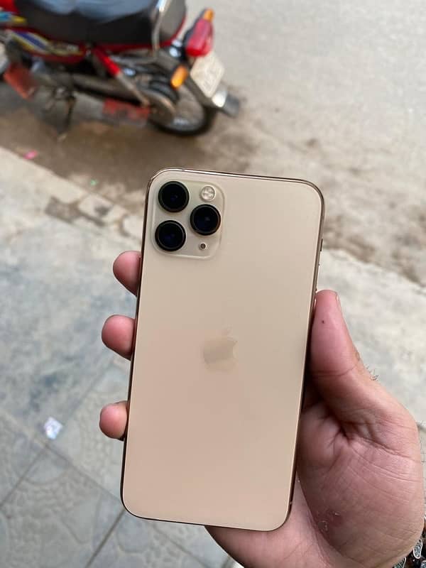 IPHONE 11 pro 3