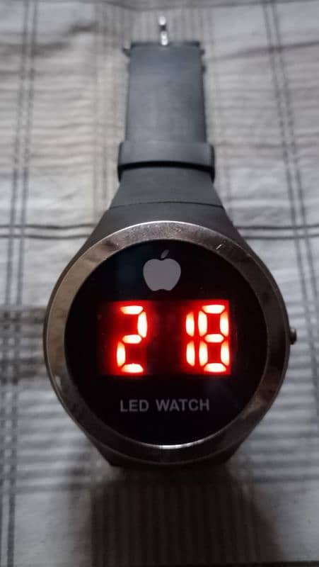 DIGITAL WATCH FOR SALE 0