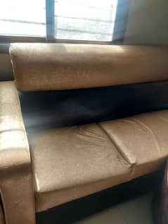 5 Seater Sofa Set for urgent sald