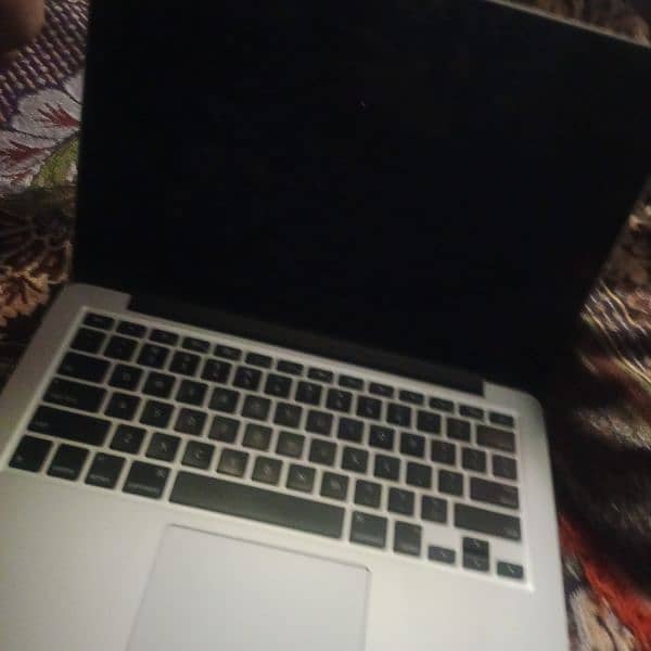 Mac Book pro 0