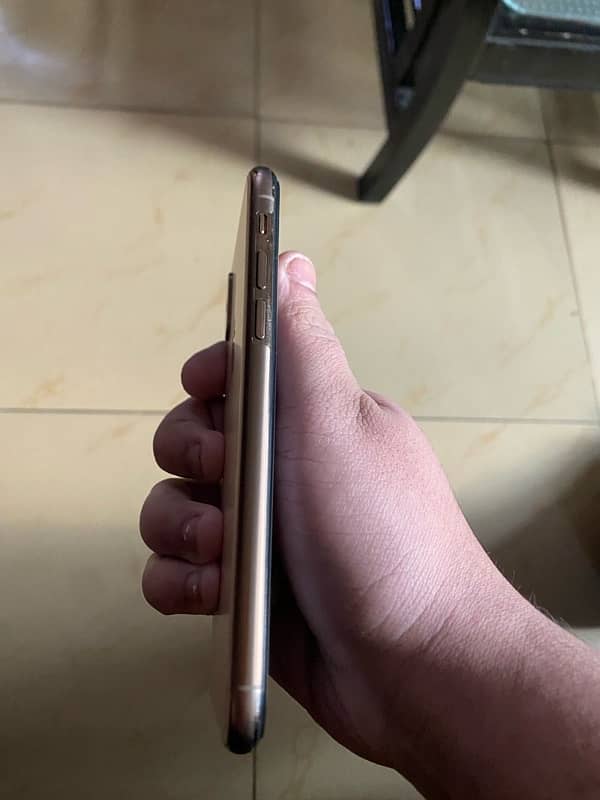 iphone xs dual pta 3