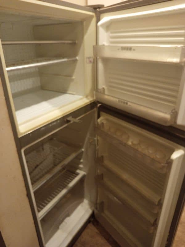 Dawlence Fridge for sale 2