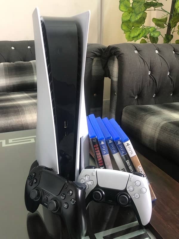 PS5 console 5