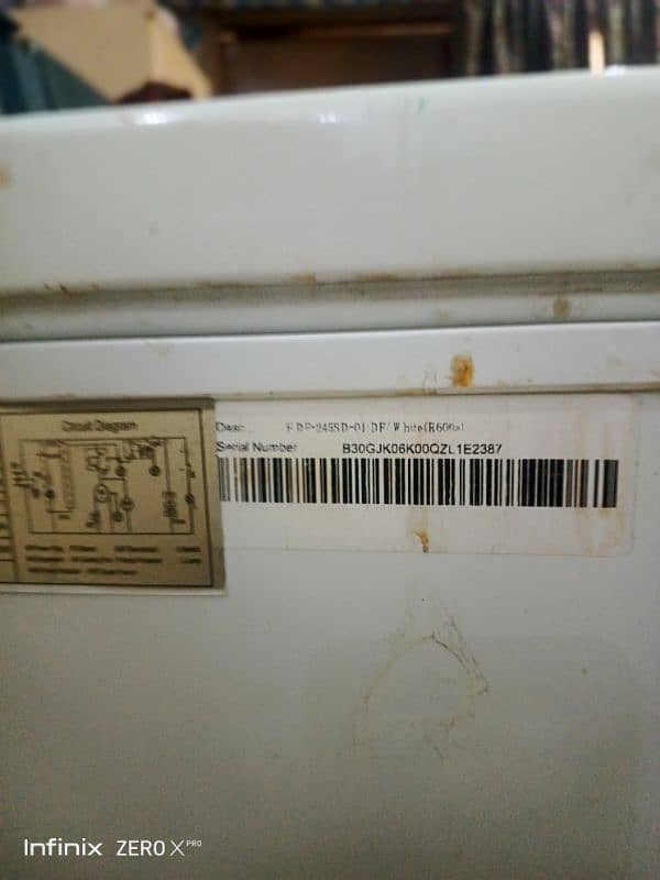 I'm selling Haier Dee freezer 0