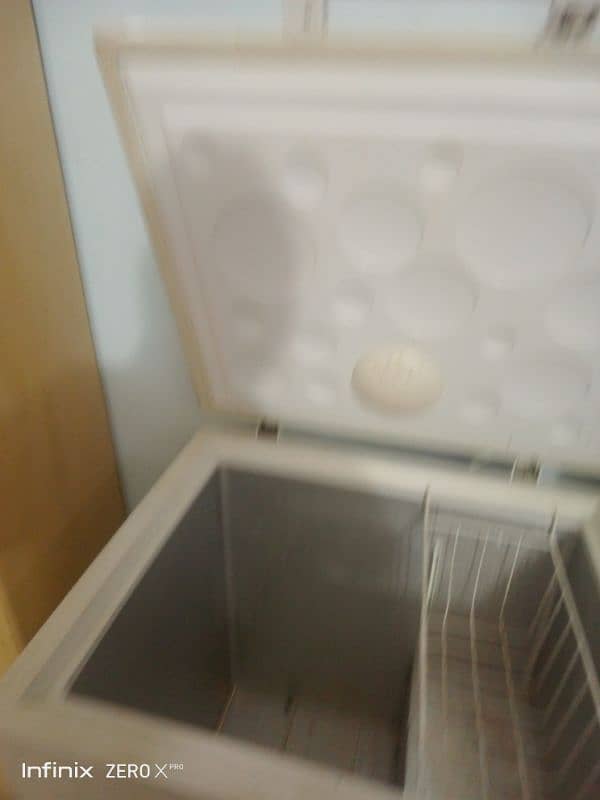 I'm selling Haier Dee freezer 4