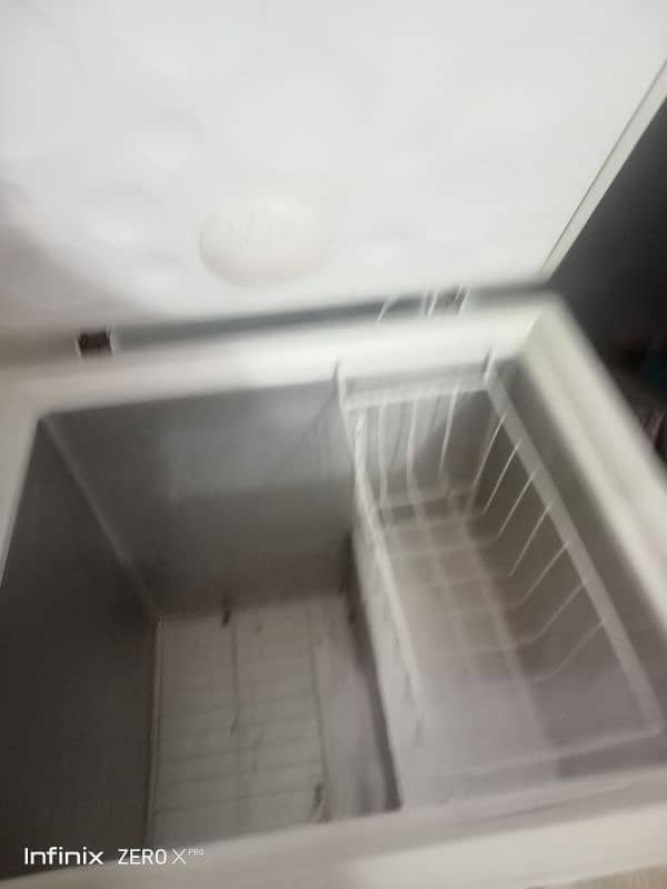 I'm selling Haier Dee freezer 6