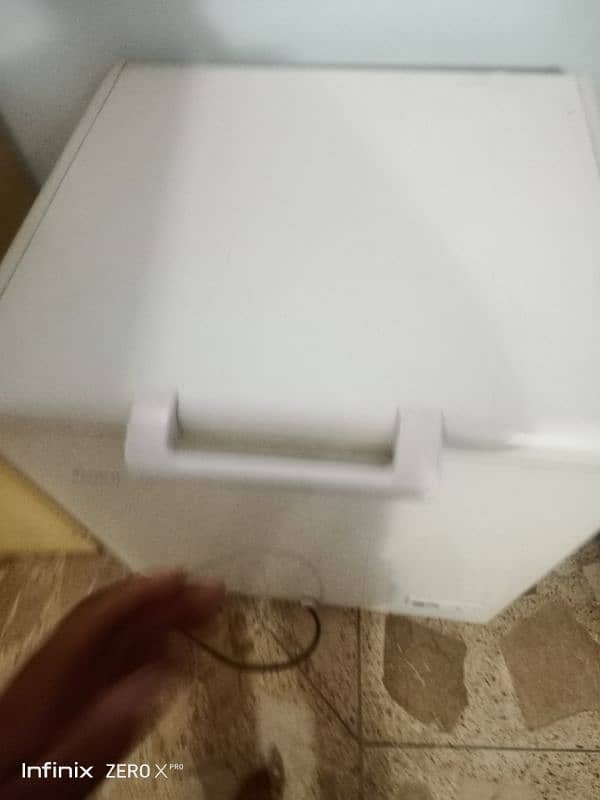 I'm selling Haier Dee freezer 8