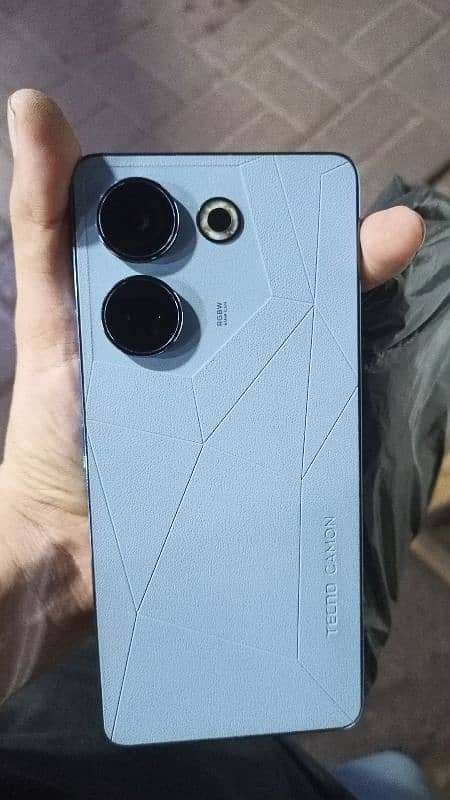 Techno Camon 20 pro 1