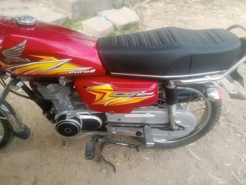 Honda 125 cd 2021  all ok call 03035359229 0